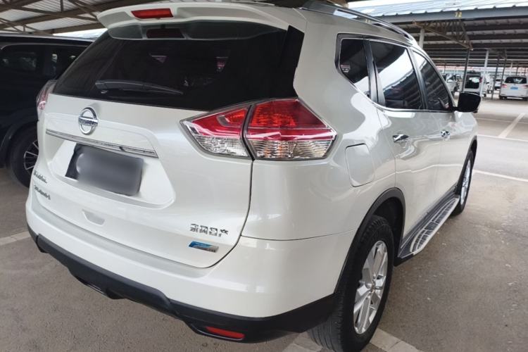 Used Nissan X-Trail 2016 2.5L CVT Sport Edition 4WD Rear Right 45 Deg