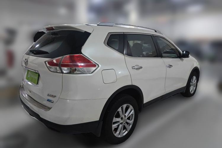 Used Nissan X-Trail 2016 2.0L CVT Smart Enjoyment Version 4WD Rear Right 45 Deg