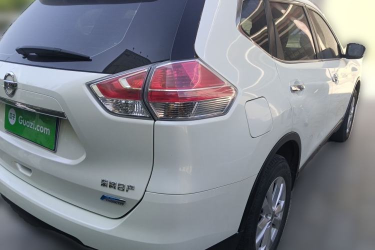 Used Nissan X-Trail 2016 2.0L CVT Smart Enjoyment Version 4WD Rear Right 45 Deg