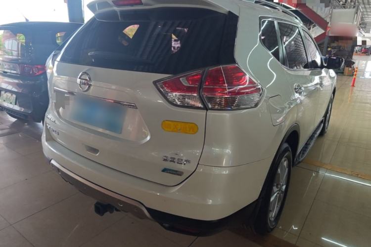 Used Nissan X-Trail 2016 2.5L CVT Sport Edition 4WD Rear Right 45 Deg
