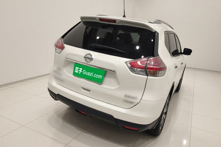 Used Nissan X-Trail 2016 2.5L CVT Sport Edition 4WD Rear Right 45 Deg