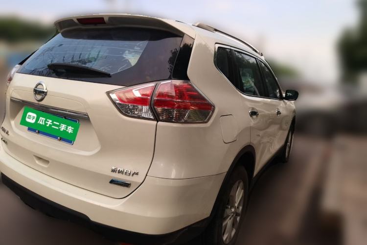 Used Nissan X-Trail 2016 2.0L CVT Smart Enjoyment Version 4WD Rear Right 45 Deg