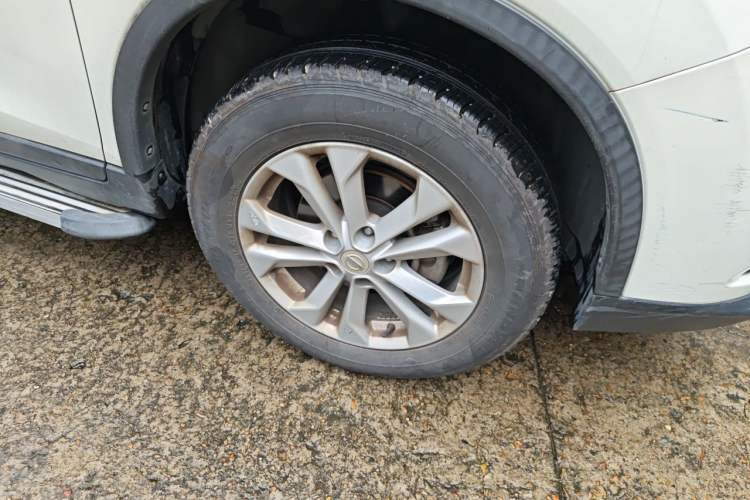 Used Nissan X-Trail 2016 2.0L CVT Smart Enjoyment Version 4WD Right Front Wheel Hub