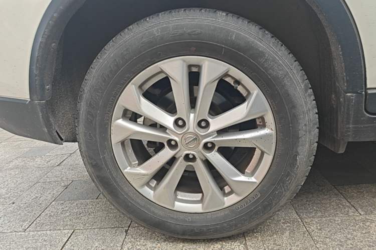 Used Nissan X-Trail 2016 2.0L CVT Smart Enjoyment Version 4WD Right Rear Wheel Hub