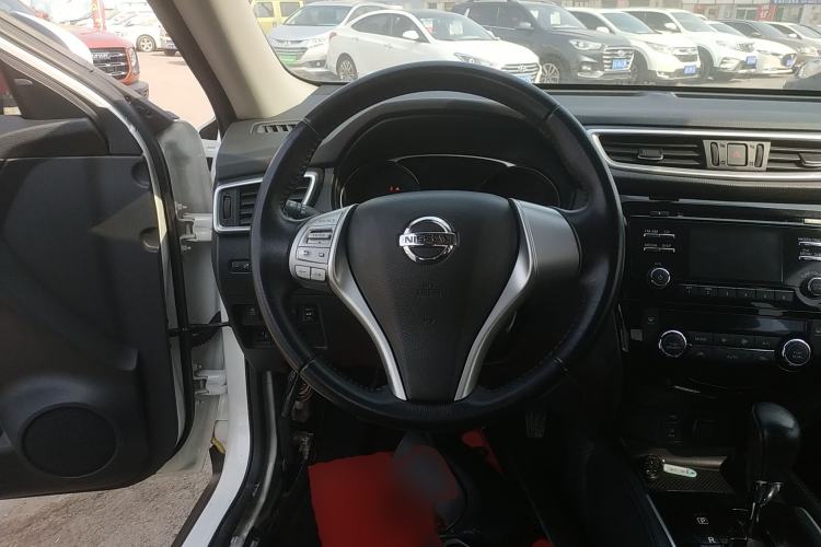 Used Nissan X-Trail 2016 2.5L CVT Sport Edition 4WD Steering Wheel