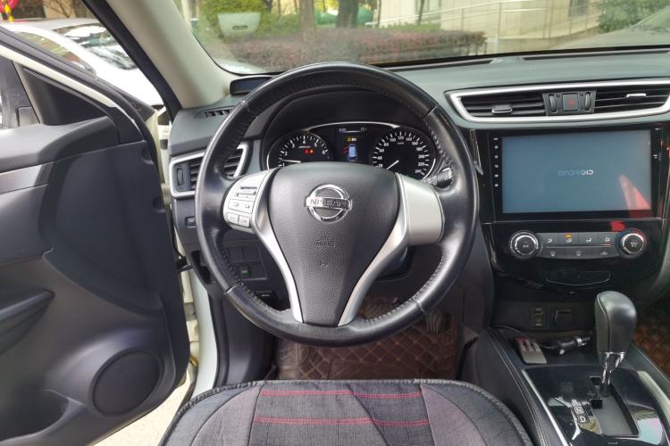 Used Nissan X-Trail 2016 2.0L CVT Smart Enjoyment Version 4WD Steering Wheel