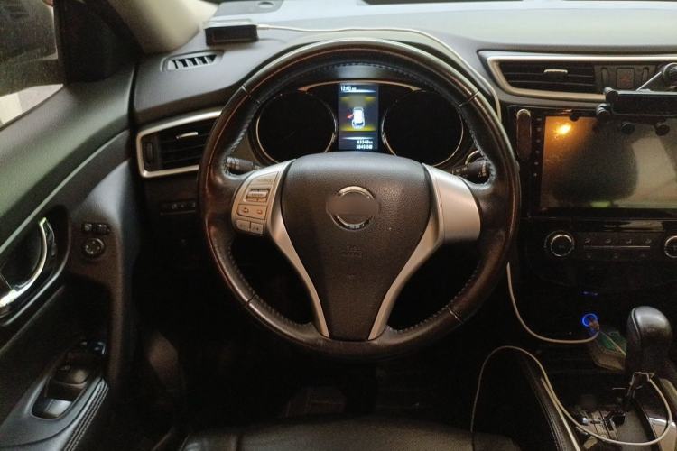 Used Nissan X-Trail 2016 2.0L CVT Smart Enjoyment Version 4WD Steering Wheel