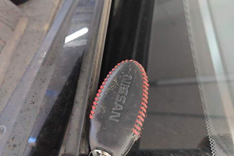 Used Nissan X-Trail 2016 2.0L CVT Smart Enjoyment Version 4WD Vehicle Key
