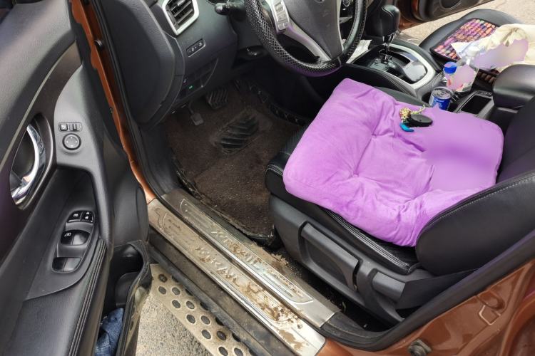 Used Nissan X-Trail 2016 2.0L CVT Smart Enjoyment Version 4WD Driver Seat