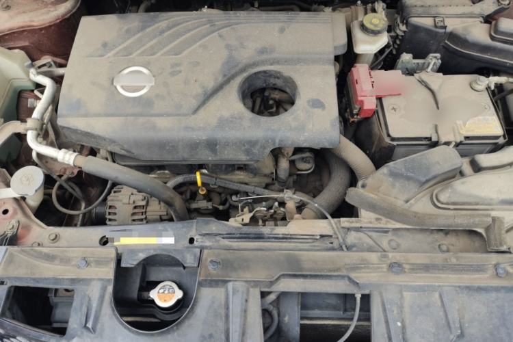 Used Nissan X-Trail 2016 2.0L CVT Smart Enjoyment Version 4WD Engine Bay