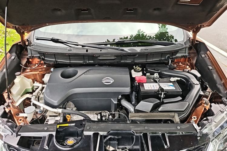 Used Nissan X-Trail 2016 2.5L CVT Sport Edition 4WD Engine Bay