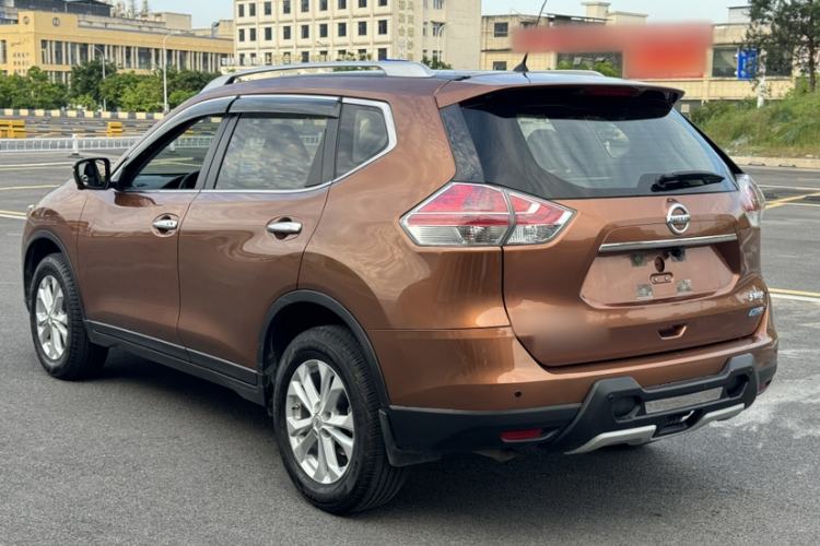 Used Nissan X-Trail 2016 2.5L CVT Sport Edition 4WD Exterior 2