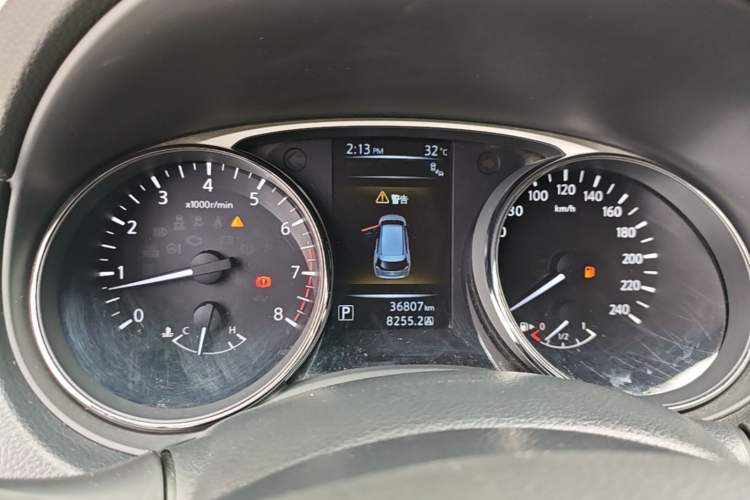 Used Nissan X-Trail 2016 2.5L CVT Sport Edition 4WD Instrument Cluster