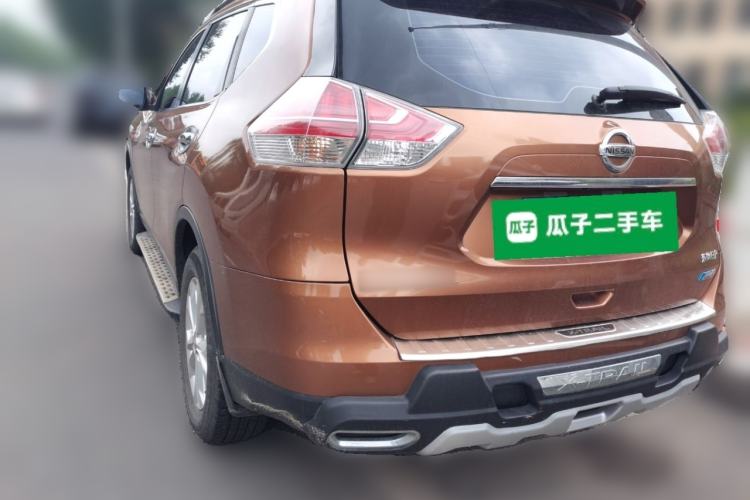 Used Nissan X-Trail 2016 2.0L CVT Smart Enjoyment Version 4WD Rear Left 45 Deg