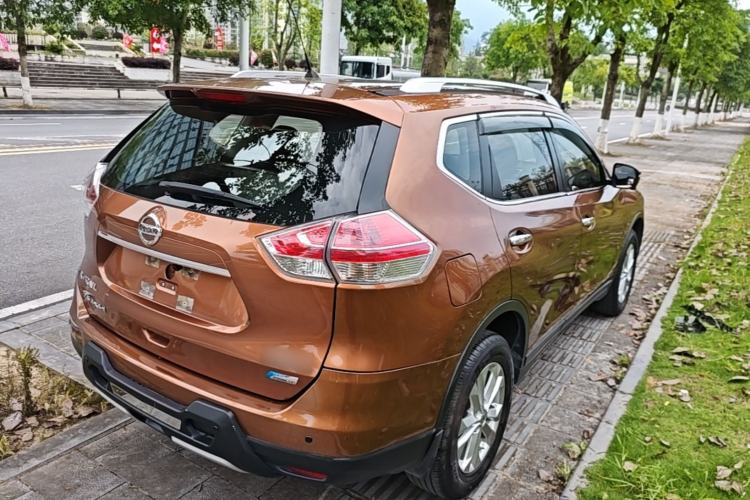 Used Nissan X-Trail 2016 2.5L CVT Sport Edition 4WD Rear Right 45 Deg