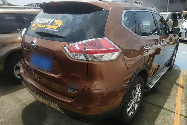 Used Nissan X-Trail 2016 2.5L CVT Sport Edition 4WD Rear Right 45 Deg
