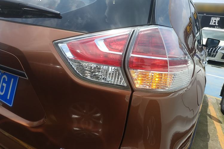 Used Nissan X-Trail 2016 2.5L CVT Sport Edition 4WD Right Rear Taillight
