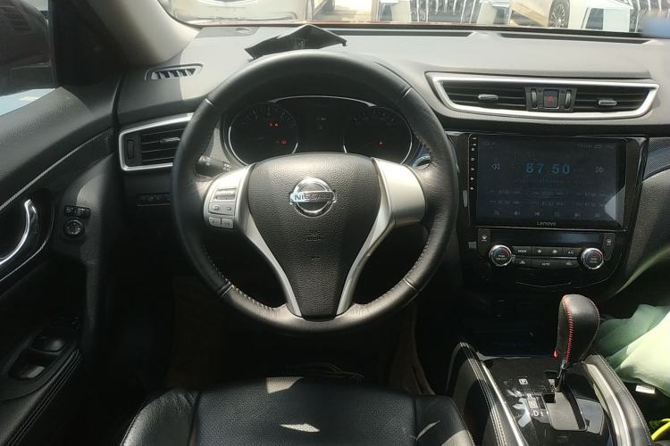 Used Nissan X-Trail 2016 2.5L CVT Sport Edition 4WD Steering Wheel