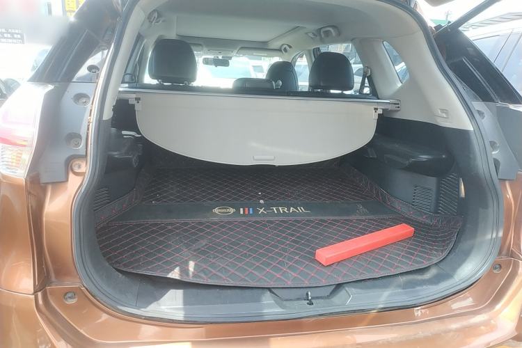 Used Nissan X-Trail 2016 2.5L CVT Sport Edition 4WD Trunk