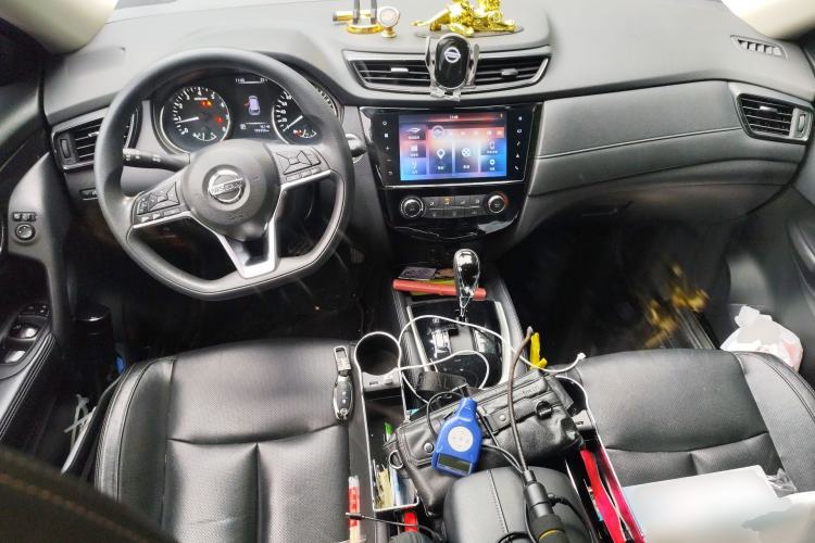 Used Nissan X-Trail 2017 2.0L CVT Comfort Edition 2WD Center Console
