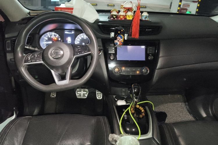 Used Nissan X-Trail 2017 2.0L CVT Comfort Edition 2WD Center Console