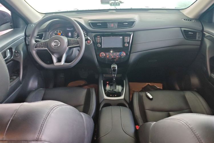 Used Nissan X-Trail 2017 2.0L CVT Comfort Edition 2WD Center Console