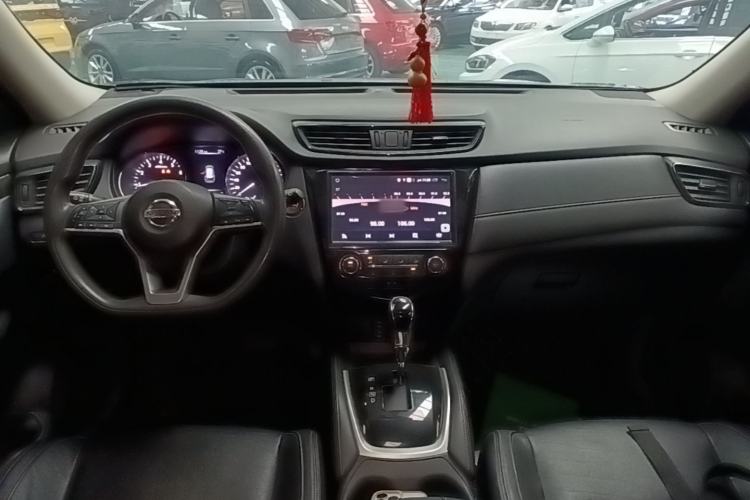Used Nissan X-Trail 2017 2.0L CVT Comfort Edition 2WD Center Console