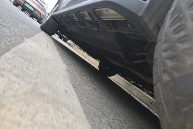 Used Nissan X-Trail 2017 2.0L CVT Comfort Edition 2WD Chassis Rear Left