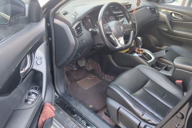 Used Nissan X-Trail 2017 2.0L CVT Comfort Edition 2WD Driver Seat