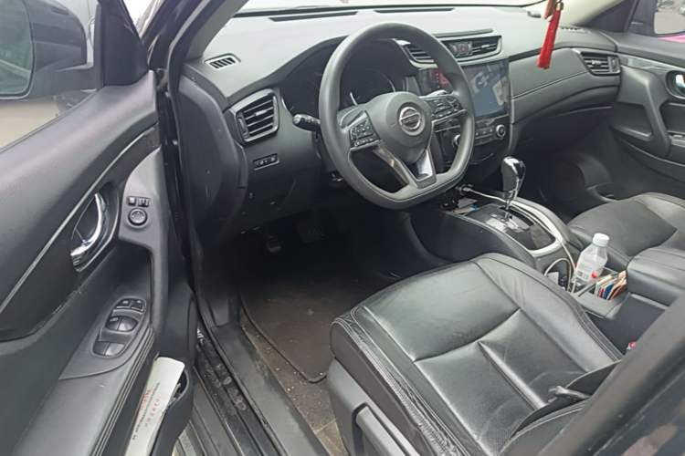 Used Nissan X-Trail 2017 2.0L CVT Comfort Edition 2WD Driver Seat