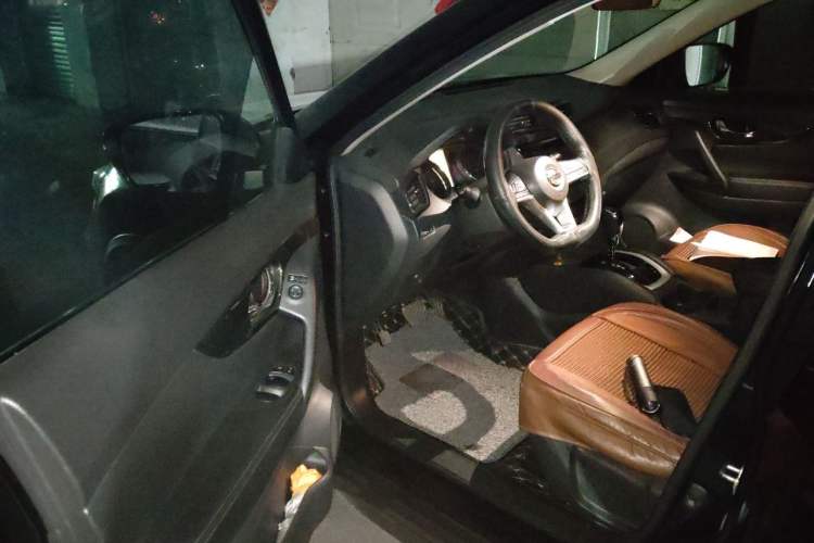 Used Nissan X-Trail 2017 2.0L CVT Comfort Edition 2WD Driver Seat
