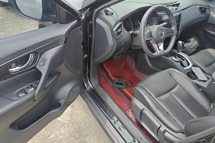 Used Nissan X-Trail 2017 2.0L CVT Comfort Edition 2WD Driver Seat