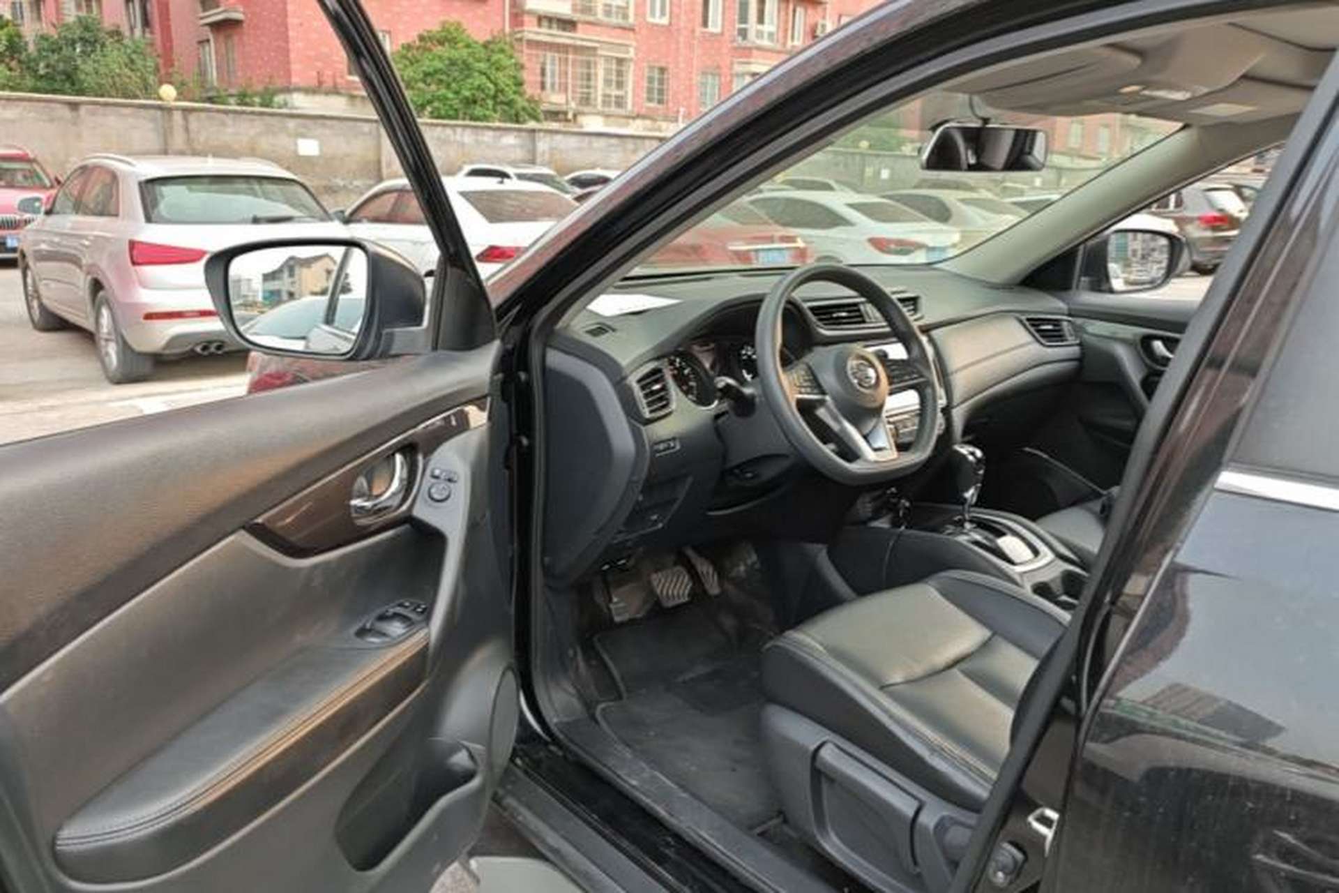 Used Nissan X-Trail 2017 2.0L CVT Comfort Edition 2WD Driver Seat