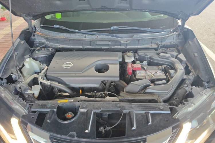 Used Nissan X-Trail 2017 2.0L CVT Comfort Edition 2WD Engine Bay