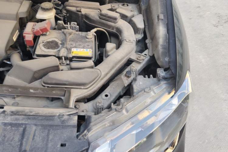 Used Nissan X-Trail 2017 2.0L CVT Comfort Edition 2WD Engine Bay Left