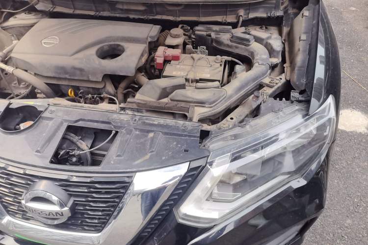 Used Nissan X-Trail 2017 2.0L CVT Comfort Edition 2WD Engine Bay Left