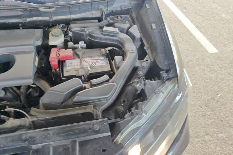 Used Nissan X-Trail 2017 2.0L CVT Comfort Edition 2WD Engine Bay Left