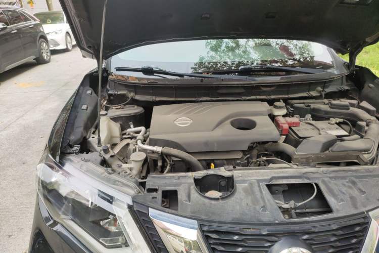 Used Nissan X-Trail 2017 2.0L CVT Comfort Edition 2WD Engine Bay Right