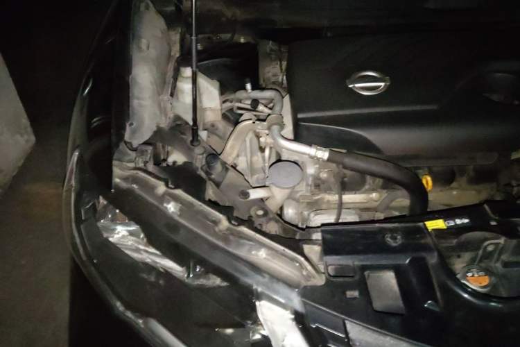 Used Nissan X-Trail 2017 2.0L CVT Comfort Edition 2WD Engine Bay Right