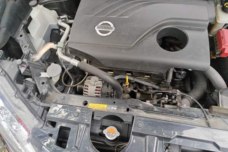 Used Nissan X-Trail 2017 2.0L CVT Comfort Edition 2WD Engine Bay Right