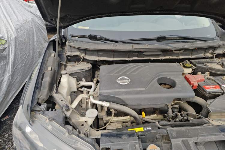 Used Nissan X-Trail 2017 2.0L CVT Comfort Edition 2WD Engine Bay Right