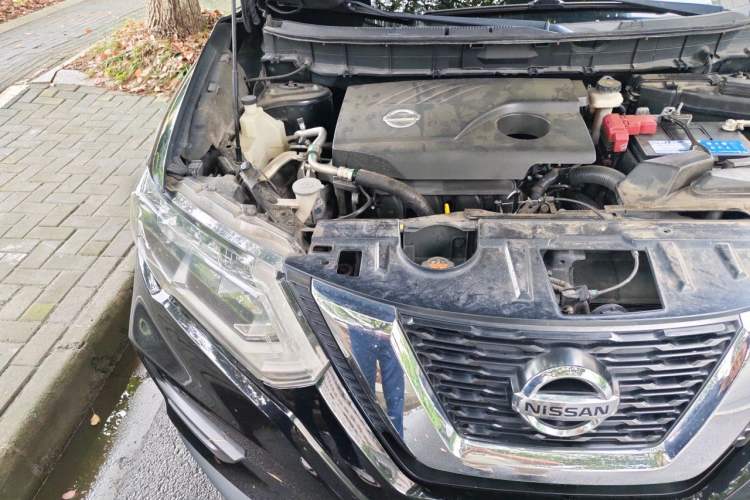 Used Nissan X-Trail 2017 2.0L CVT Comfort Edition 2WD Engine Bay Right