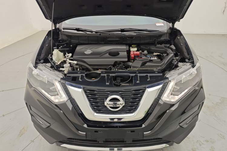 Used Nissan X-Trail 2017 2.0L CVT Comfort Edition 2WD Engine Bay