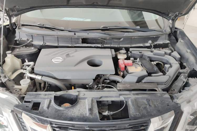 Used Nissan X-Trail 2017 2.0L CVT Comfort Edition 2WD Engine Bay