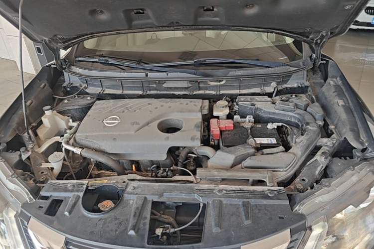 Used Nissan X-Trail 2017 2.0L CVT Comfort Edition 2WD Engine Bay