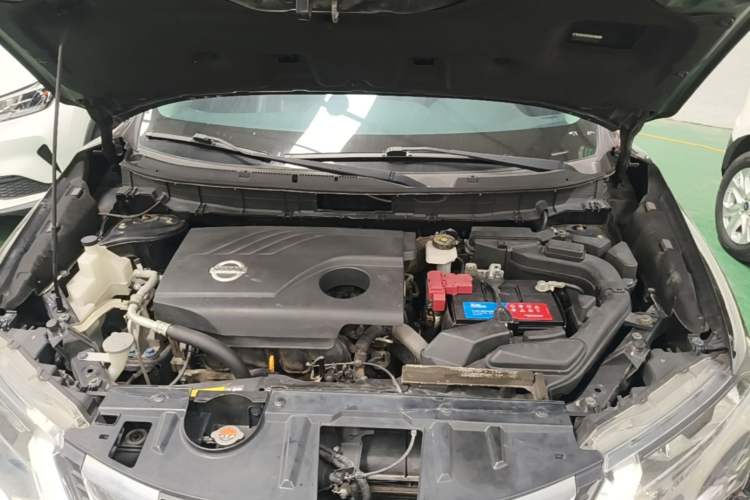 Used Nissan X-Trail 2017 2.0L CVT Comfort Edition 2WD Engine Bay