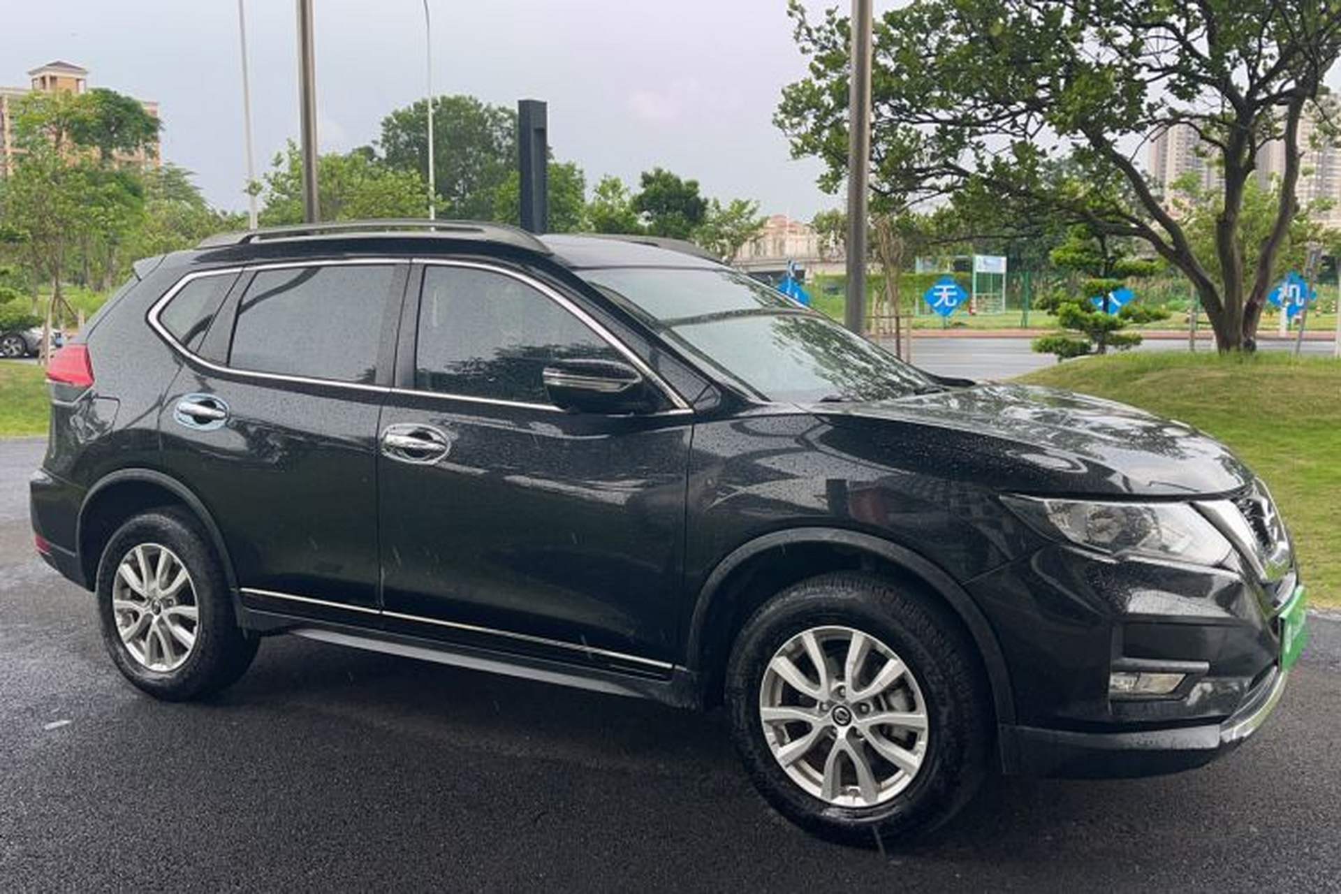 Used Nissan X-Trail 2017 2.0L CVT Comfort Edition 2WD Exterior 1