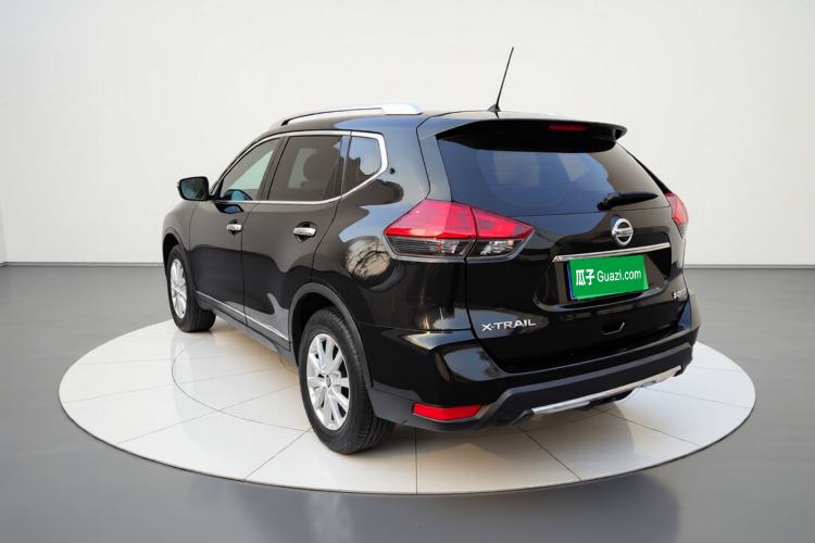 Used Nissan X-Trail 2017 2.0L CVT Smart Enjoyment Version 2WD Exterior 2