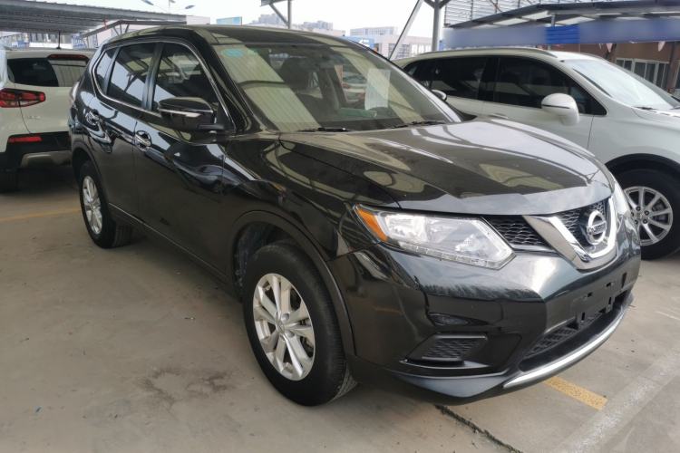 Used Nissan X-Trail 2017 2.0L Manual Classic Edition 2WD Exterior 2