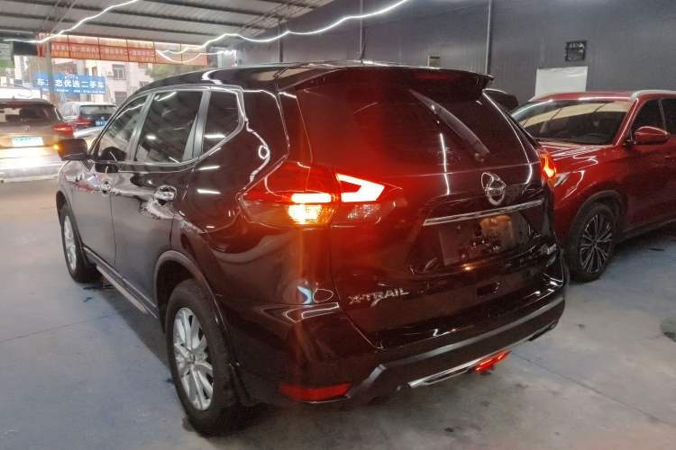 Used Nissan X-Trail 2017 2.0L CVT Comfort Edition 2WD Exterior 3